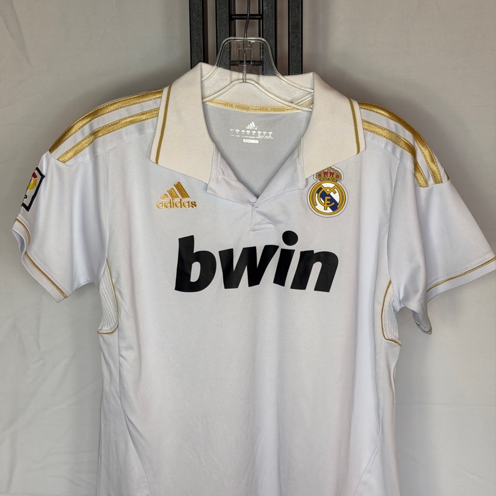 adidas‎ White and Gold Kids Jersey - Picture 2 of 7
